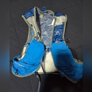 Ultimate Direction Ultra Hydration Vest